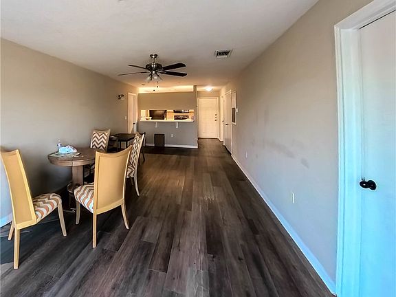 3rd image of 302 523rd Pkwy