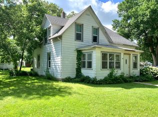 786 1st Ave, Gibbon, MN 55335