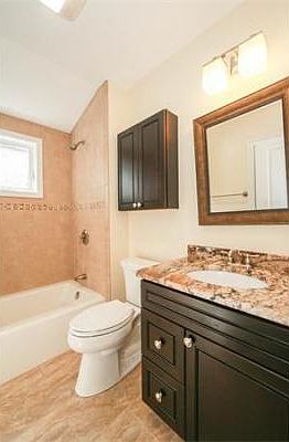 2nd image of 84 West St APT 6