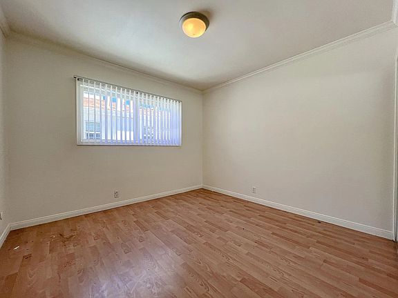 5th image of 5509 Klump Ave