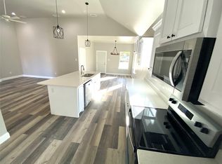 3303 Shelby Ave, Greenville, TX 75402