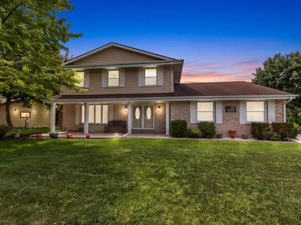 9301 S Sherwood DRIVE, Franklin, WI 53132