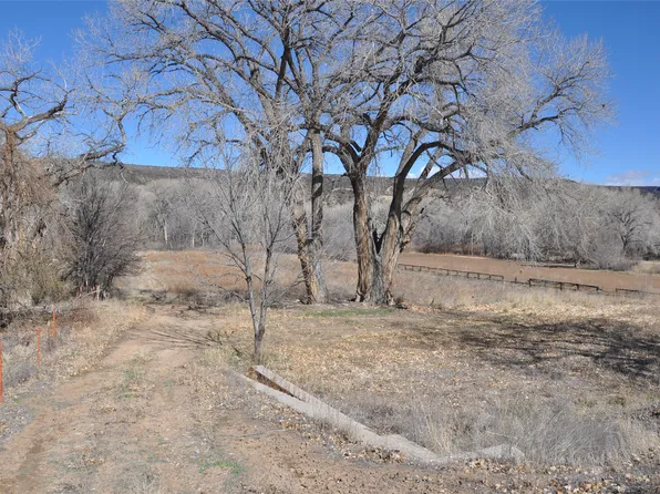 527/529 County Road 41, Alcalde, NM 87511