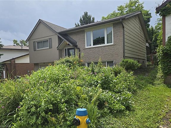 5th image of 67 Pinemeadow Cres