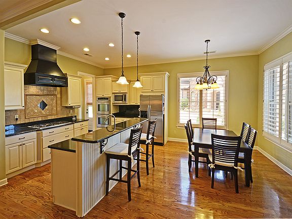 4th image of 6656 Vinings Creek Cv W