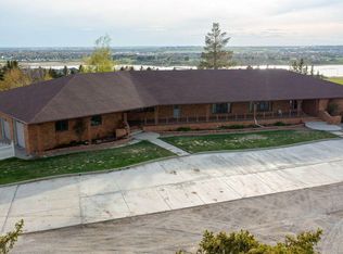 5229 134th Ave NW, Williston, ND 58801