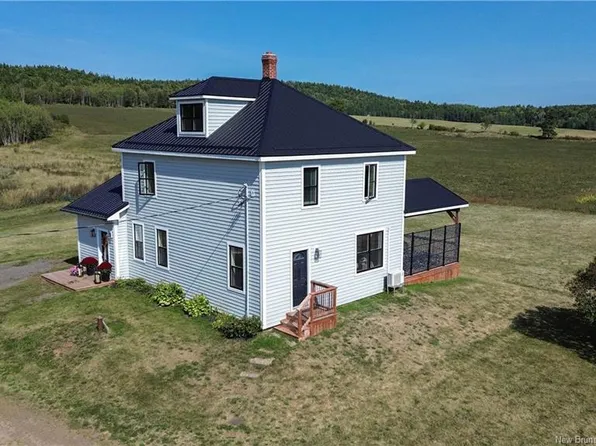 1173 Portage Vale Rd, Cardwell, NB E4Z 3C8