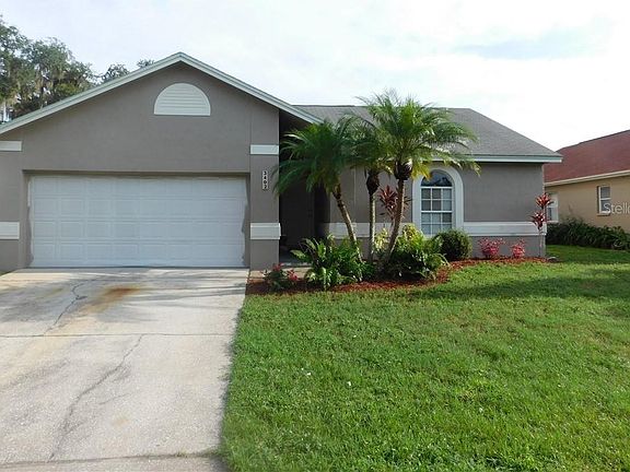 2nd image of 3402 Cove Ct W