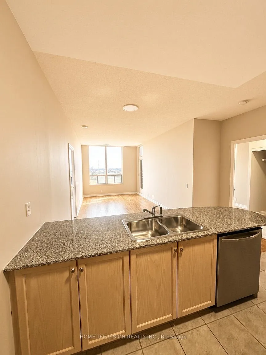 2 bed, $2,900 — Photo 1