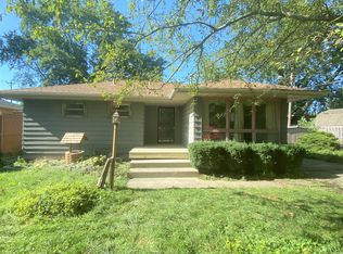 1421 Mittendorf Dr, Champaign, IL 61820