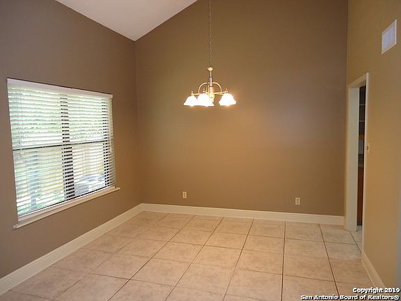 4th image of 8507 Echo Creek Ln
