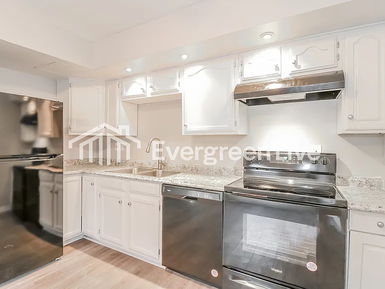 1553 Charlestown Dr — Photo 6