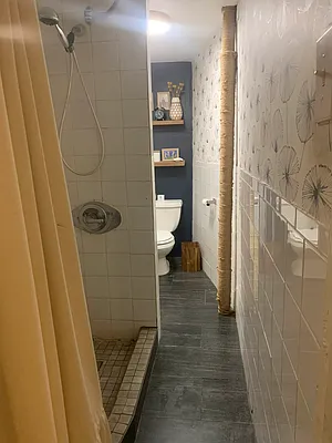 Rented by Space Link Realty | media 20