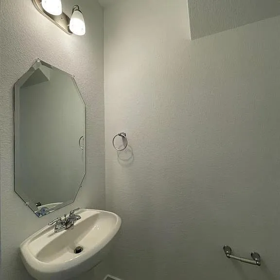 815 Summer Village Way — Photo 8