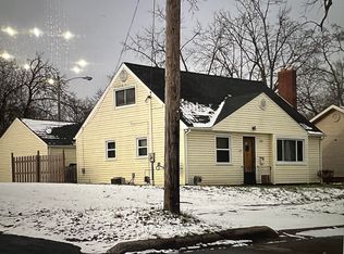 1222 Sheldon St, Jackson, MI 49203