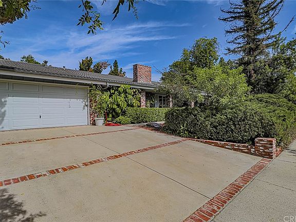 2nd image of 20431 Germain St