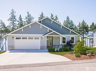 1452 Sergios View Ln, Oak Harbor, WA 98277