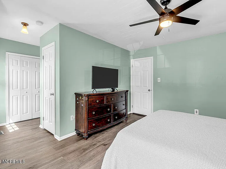 38 Devon Ct — Photo 18