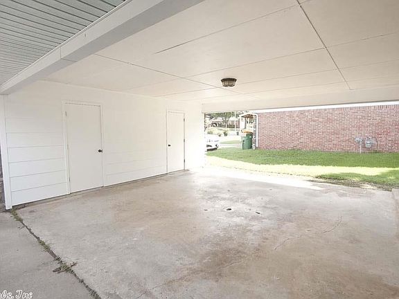 2nd image of 716 Green Hills Dr