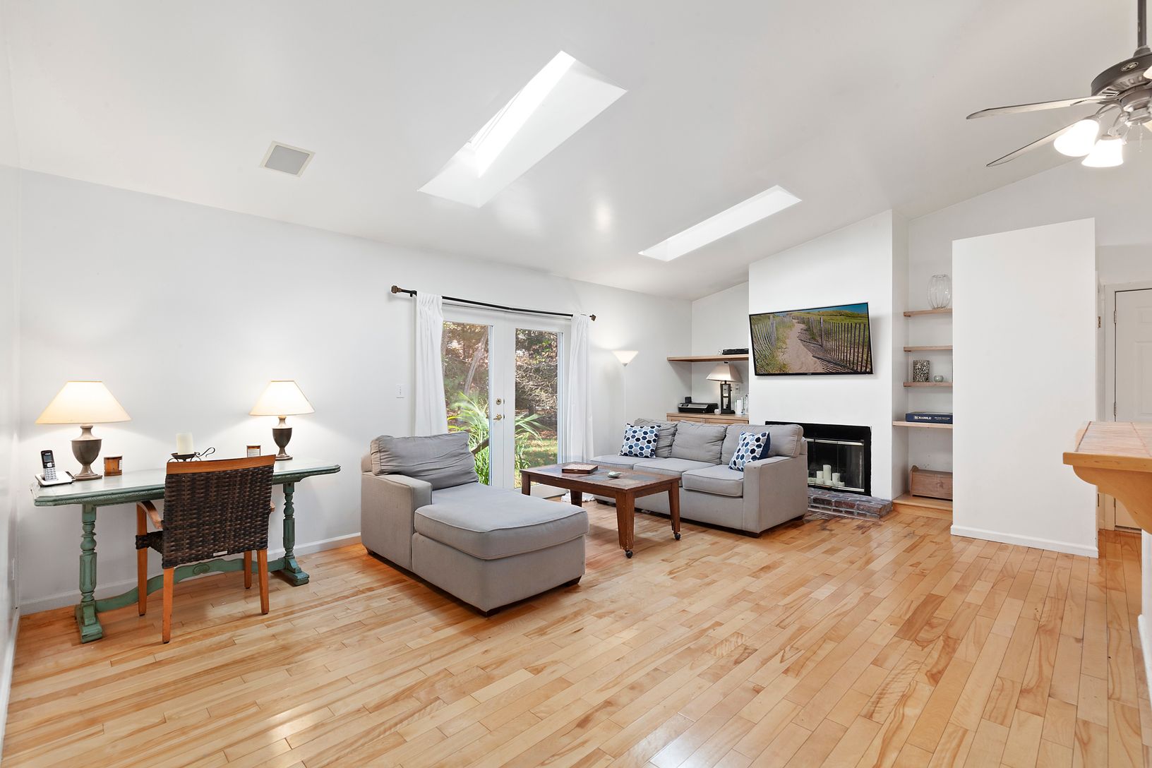  Open Air living room with fireplace