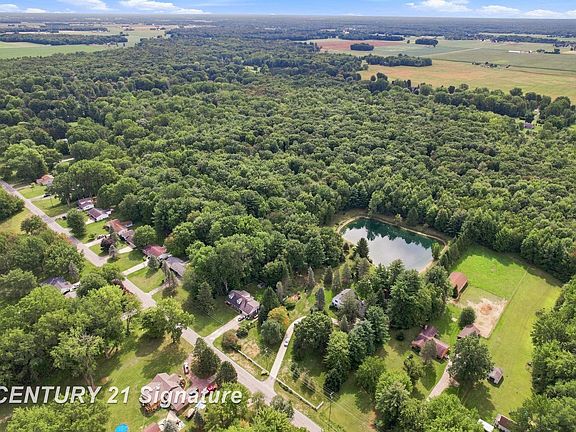 2nd image of 5566 Baker Rd