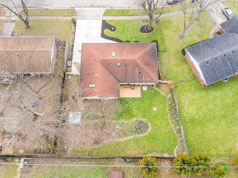 6757 Summerdale Dr — Photo 52