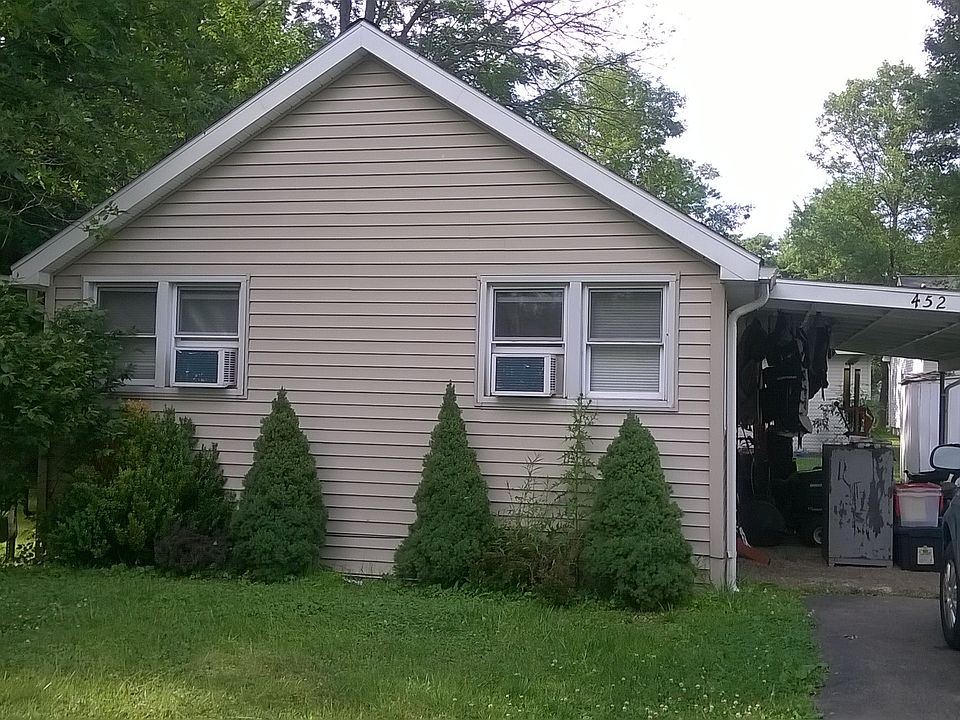 1st image of 452 Kennedy Ave