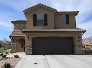 689 N Bluff View Cir, Washington, UT 84780