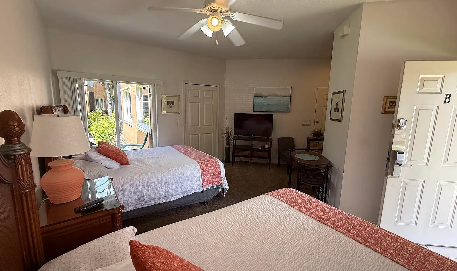 Studio, 1.0 bath, 1312 sqft, $1,350 — Photo 3