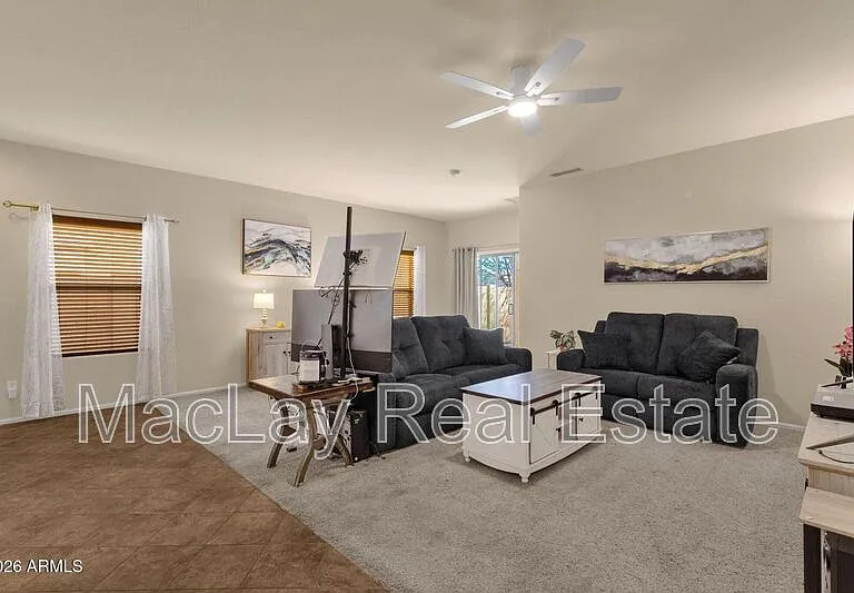 18337 N Soft Wind Dr — Photo 3