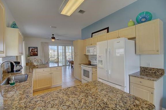 5th image of 330 Angler Dr #701