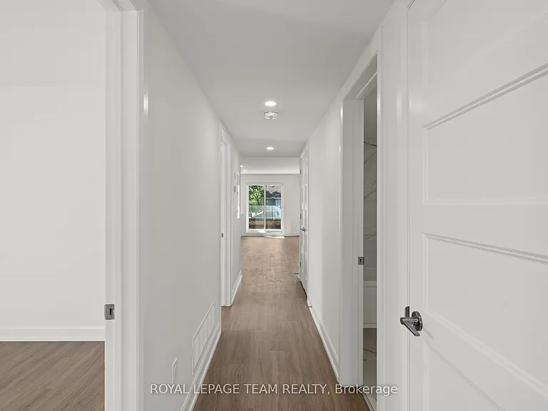 998 Hollington St — Photo 22