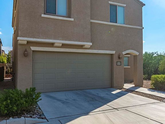 2nd image of 6014 S Hawks Hollow Ct
