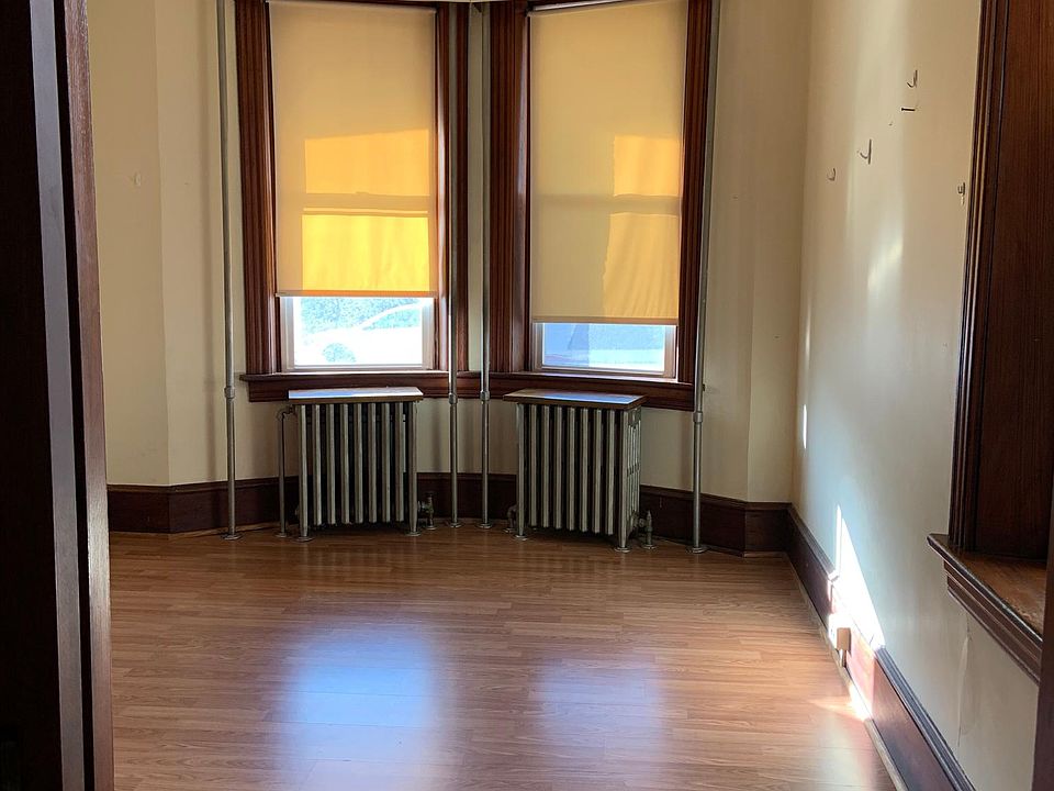 1st image of 508 Summit Ave #1F