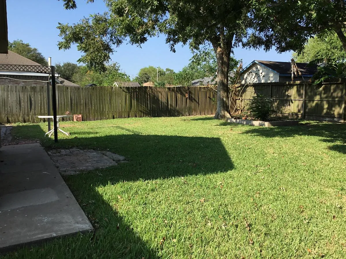 3 bed, 1320 sqft, $1,900 — Photo 4