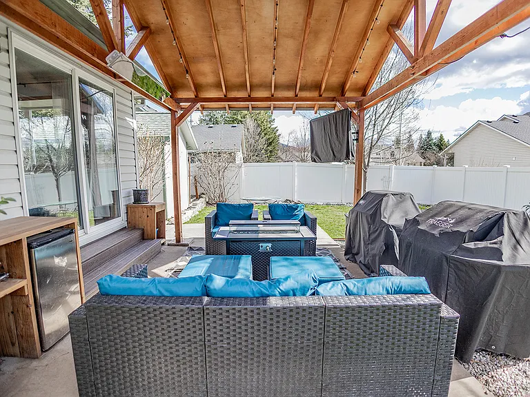 1268 W Bentwood Loop — Photo 106