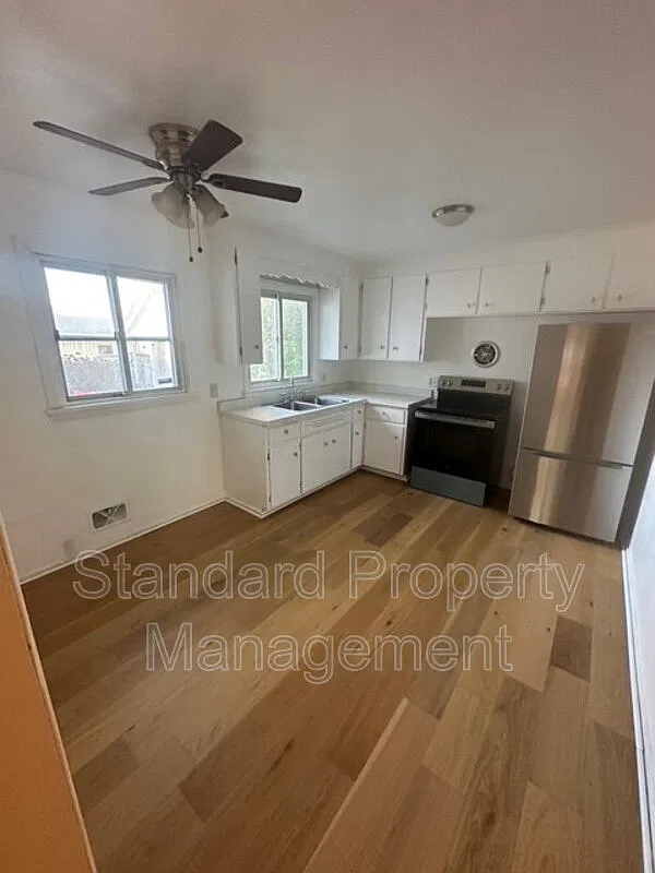 3 bed, 1.5 bath, 1166 sqft, $1,675 — Photo 4