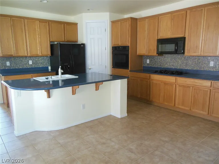 2423 Carnegie Hall St — Photo 9