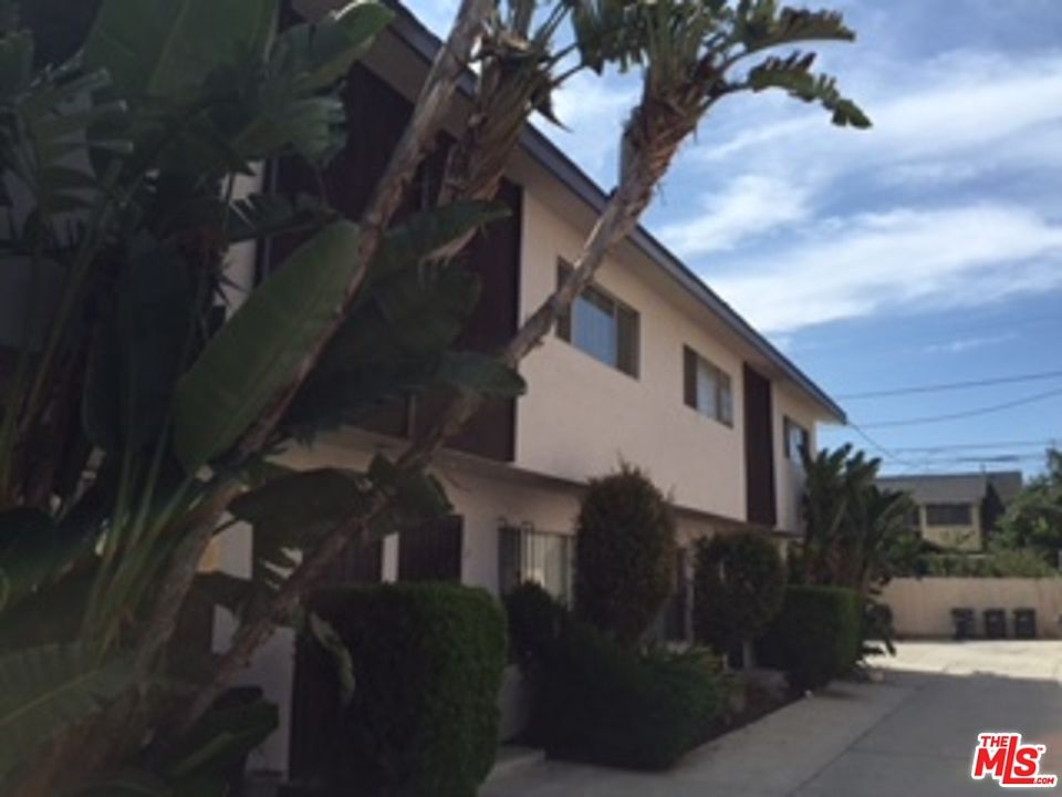 2nd image of 2268 W 20th St APT 4