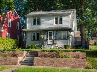 916 W Grove St, Mishawaka, IN 46545