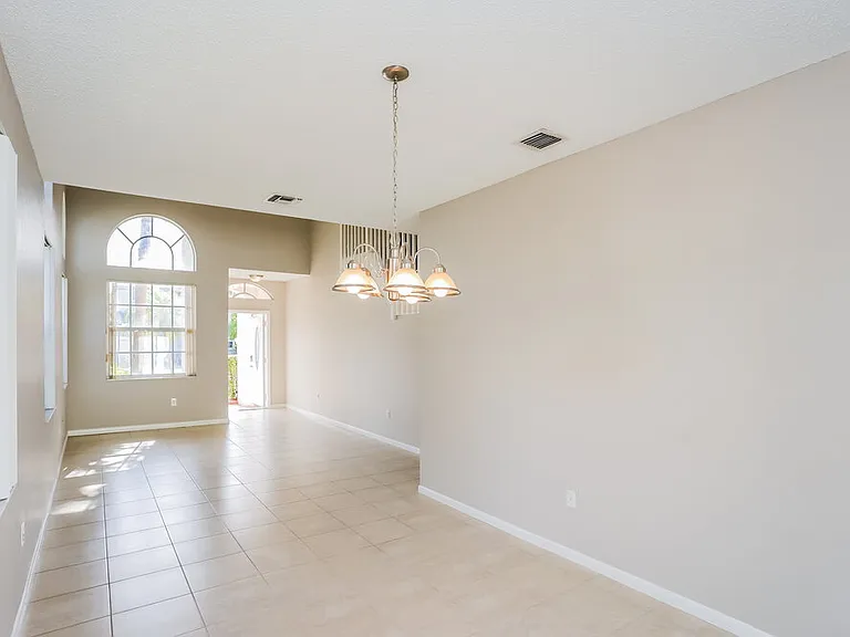 1213 NW 159th Ln — Photo 5