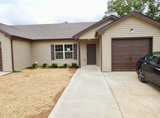 706 Needmore Rd APT 1, Clarksville, TN 37040