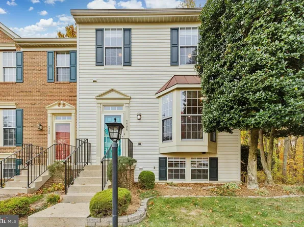 7724 Effingham Sq, Alexandria, VA 22315