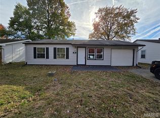1106 Saint Benedict Dr, Cahokia, IL 62206