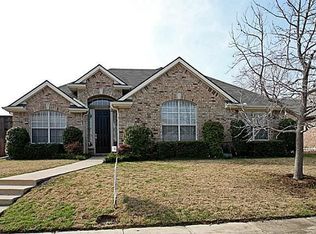 1833 Stewart Dr, Carrollton, TX 75010