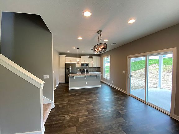 2nd image of 5322 Cameo Dr