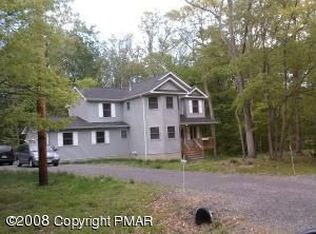 242 Wellington Dr, East Stroudsburg, PA