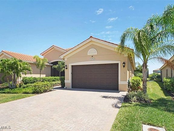 3rd image of 11761 Lakewood Preserve Pl