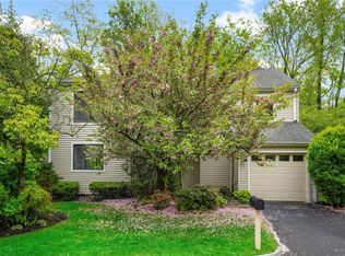 5 Brookwood Rd, New Rochelle, NY 10804