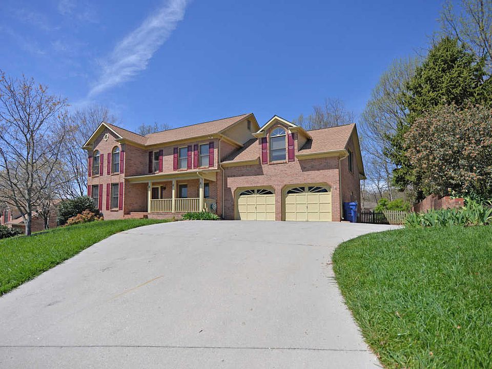 1st image of 704 Summit Lake Ct